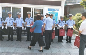 閑林政協(xié)主席來我閑林街道進(jìn)行“送清涼”慰問活動