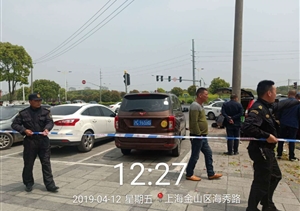 宿舍附近發(fā)生交通事故 宗保特保緊急救助傷者 --金山衛(wèi)項目積極救