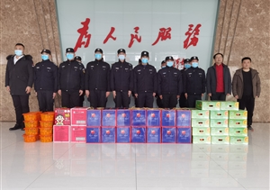 新春送關(guān)懷 情暖隊(duì)員心 —湯口鎮(zhèn)領(lǐng)導(dǎo)走訪慰問(wèn)堅(jiān)守一線的項(xiàng)目隊(duì)員