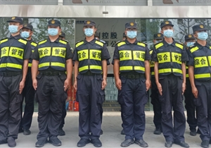 黃山市高新區(qū)管委會(huì)領(lǐng)導(dǎo)慰問(wèn)宗保隊(duì)員