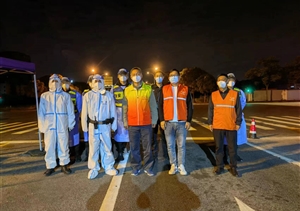 惠南鎮(zhèn)領(lǐng)導(dǎo)看望慰問宗保公司員工