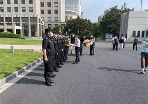 上海市委黨校領(lǐng)導(dǎo)慰問宗保公司員工