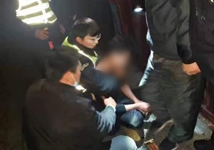 男子醉酒欲跳河 員工合力勇施救——宗保公司員工合力施救跳河男子